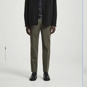 COS Slim-Fit Cotton Dark Khaki Pleated Minimalist Contemporary Trousers 48 (32R)